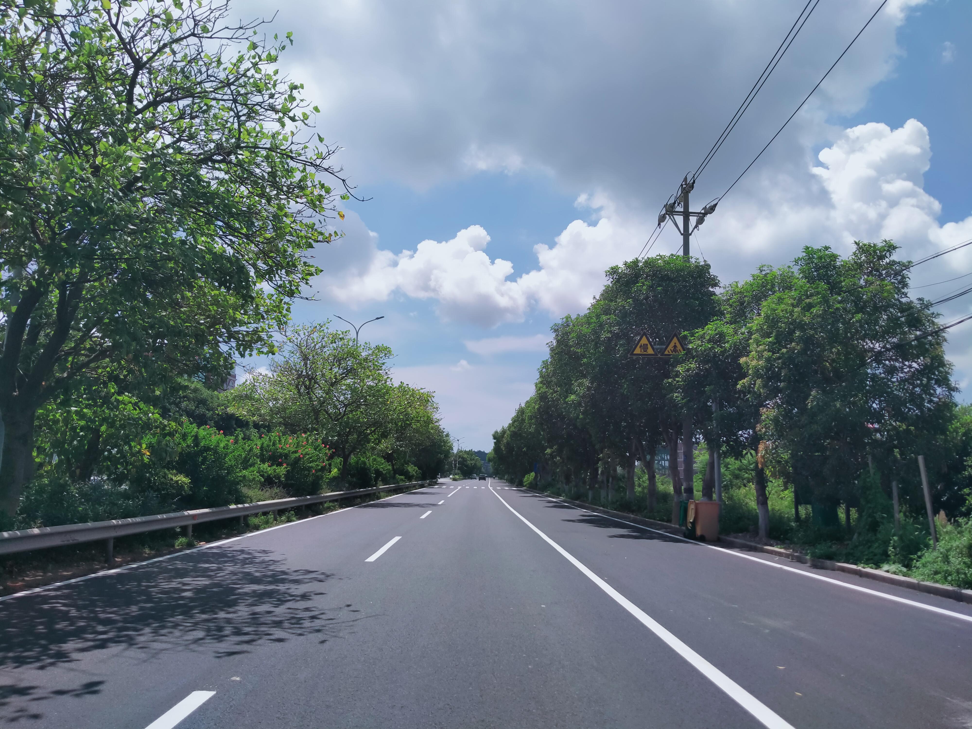 国道 228 线月塘西园至北岸山亭段路面修复工程完工