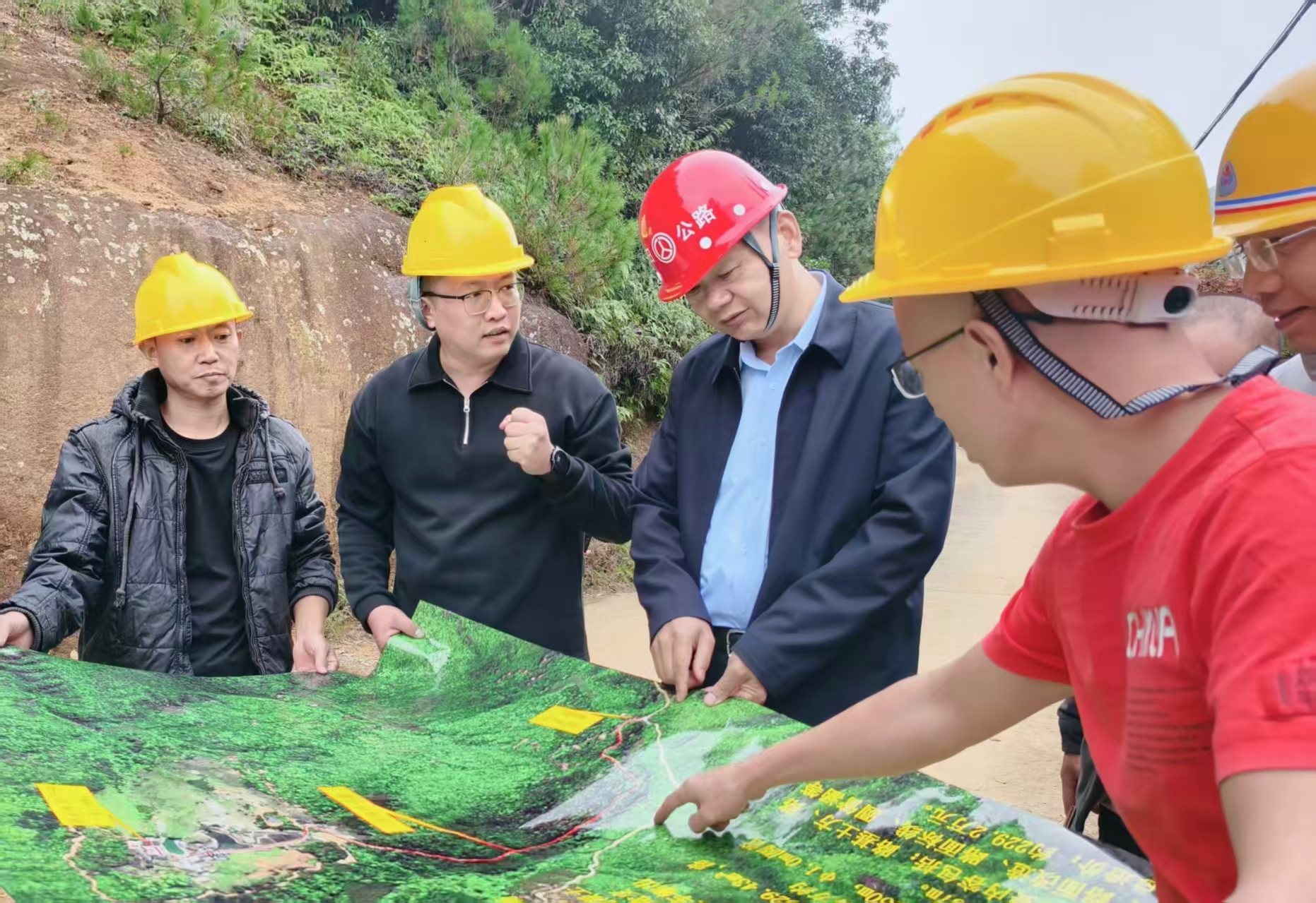 市交通运输局赴仙游前溪村调研